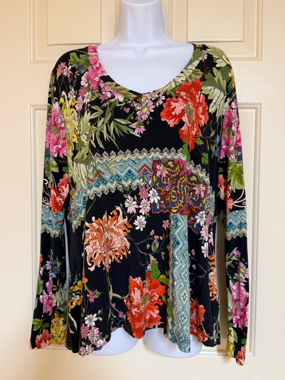 Johnny Was Colorful V-Neck Top Blouse